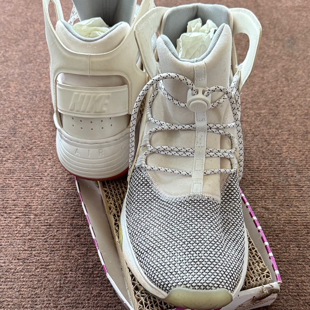 Nike Cream and Gray Men's Sneakers